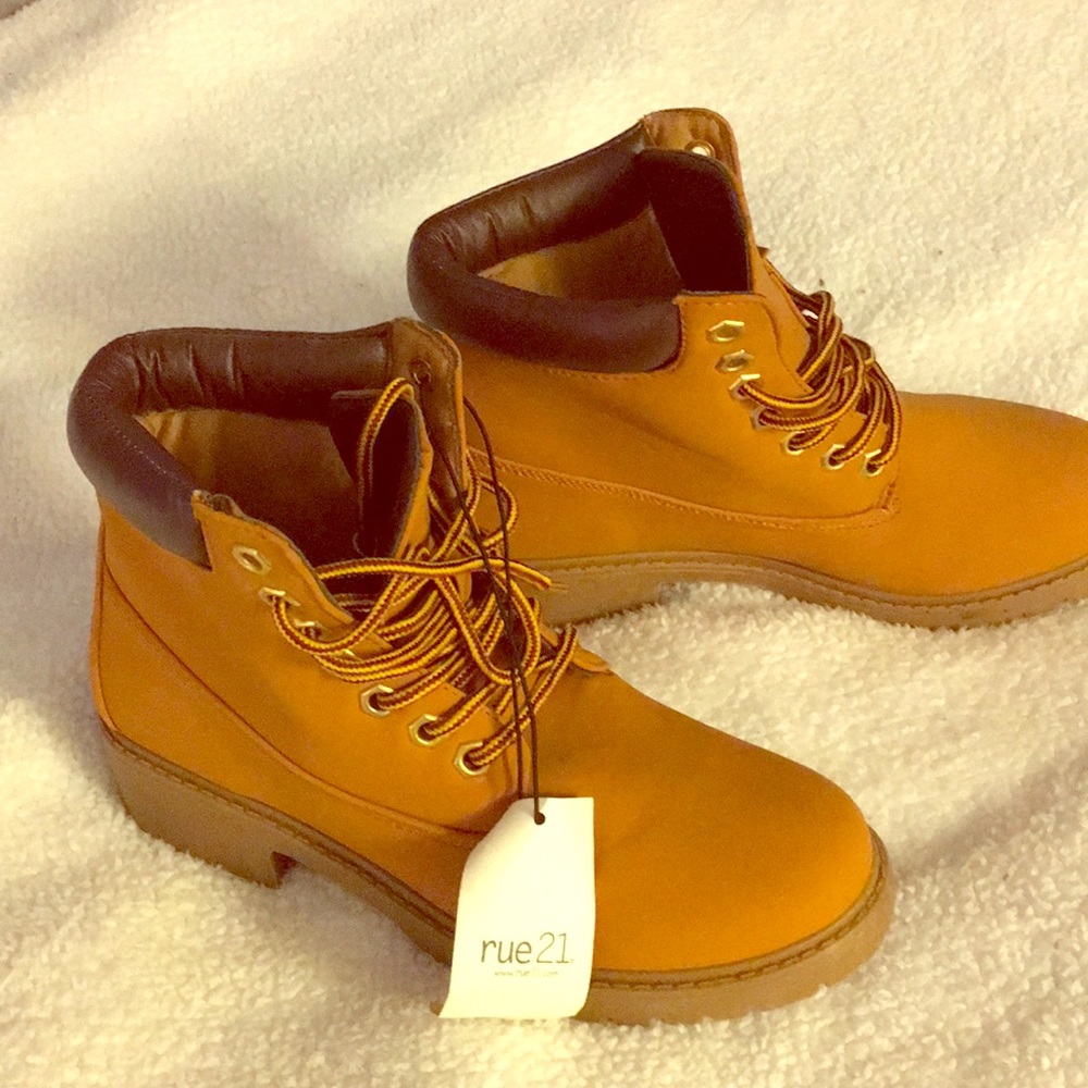 Women’s boots
